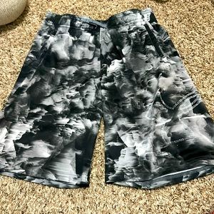 Youth Under Armor shorts. Large. Used.
